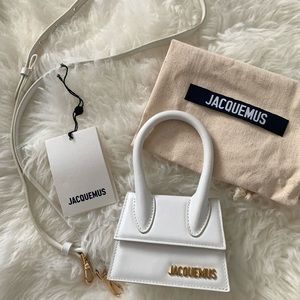 JACQUEMUS
White 'Le Chiquito' Clutch